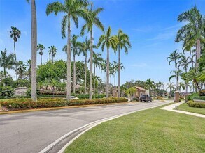 16120 Emerald Cove Rd, Unit 107 in Weston, FL - Building Photo - Building Photo
