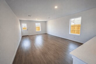 18303 Palazzo Romano Ln in New Caney, TX - Building Photo - Building Photo