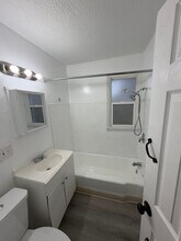 852-852 S Central Dr in Lorain, OH - Building Photo - Building Photo