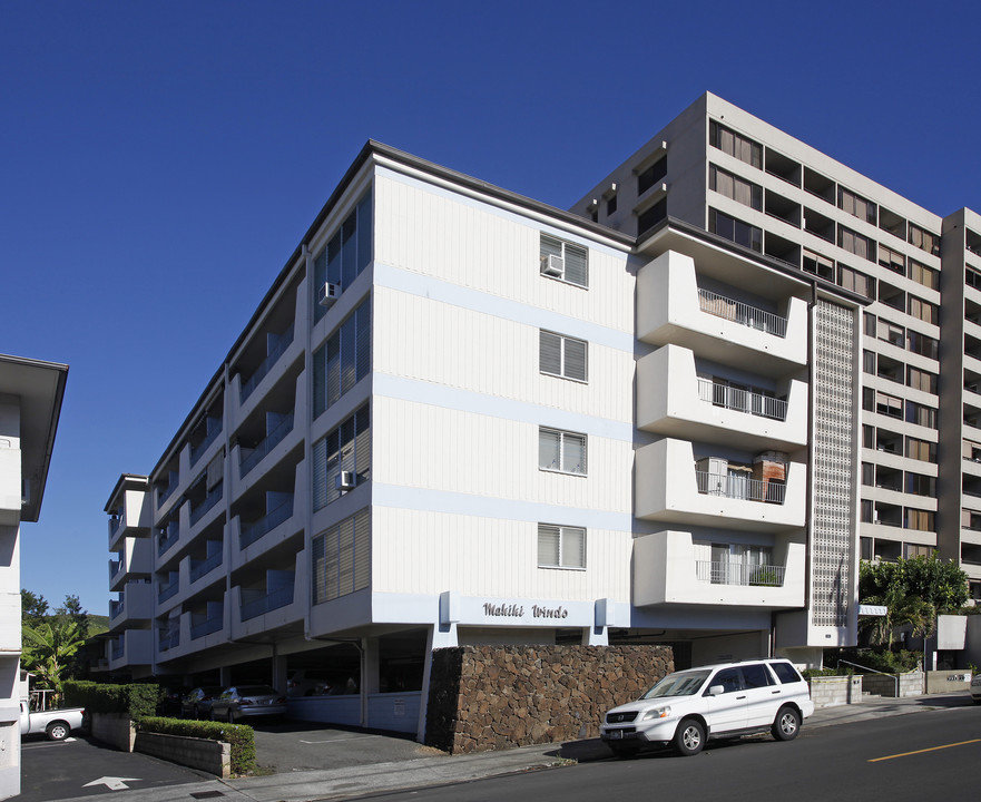 Makiki Winds in Honolulu, HI - Building Photo