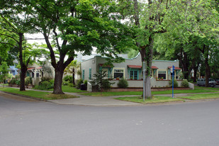 1935 SE Elliott Ave Apartments