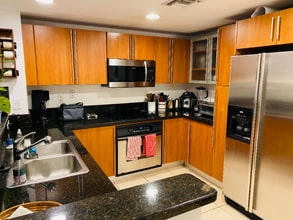 610 Clematis St in West Palm Beach, FL - Building Photo - Building Photo