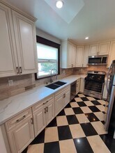 5329 Vantage Ave in Los Angeles, CA - Building Photo - Building Photo