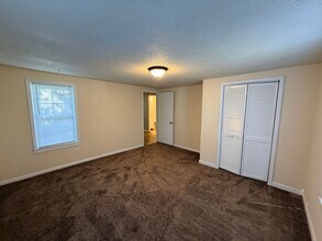 1604 N Lee St in Valdosta, GA - Building Photo - Building Photo