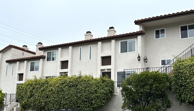 property at 2053 Chatsworth Blvd