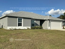 833 NE 9th St in Cape Coral, FL - Building Photo