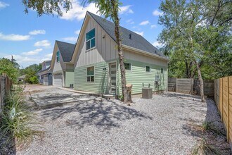 4805 Santa Anna St in Austin, TX - Building Photo - Building Photo