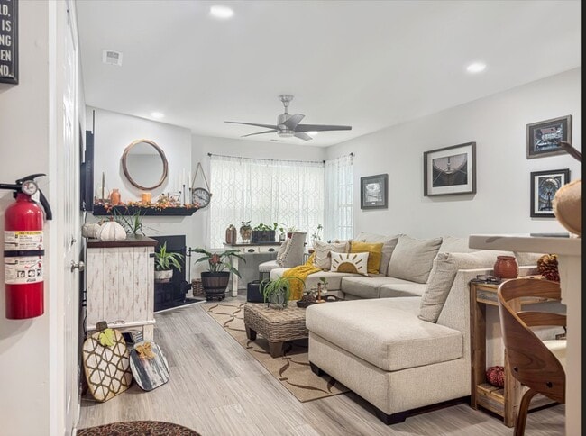 property at 53 Driftwood Ct