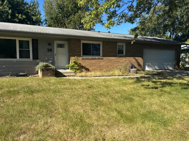 property at 38 S Pontiac Dr