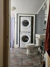 245 Locust St, Unit 245 in Dover, NH - Building Photo - Building Photo