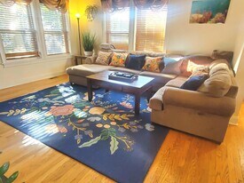 1093 Shippan Ave in Stamford, CT - Building Photo