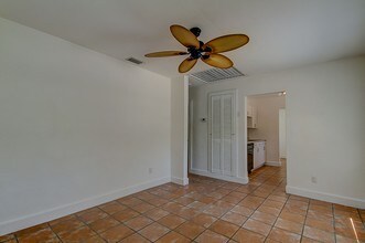 107 4th Avenue, St. Pete Beach, FL 33706 in St Pete Beach, FL - Foto de edificio - Building Photo