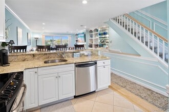 3012 Mitchell Rd in Westhampton Beach, NY - Building Photo - Building Photo