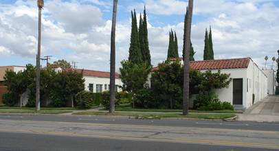 Las Casitas Apartments in Santa Ana, CA - Foto de edificio - Building Photo