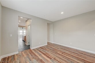 276 Homeward Way in Henderson, NV - Building Photo - Building Photo