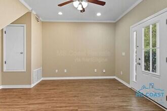 127 Earle Taylor Ln in Ocean Springs, MS - Building Photo - Building Photo