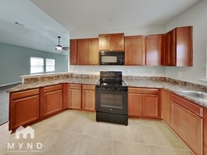 4627 Rosser Loop Dr in Bessemer, AL - Building Photo - Building Photo