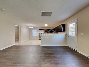 2030 Clipstone Dr in Ladson, SC - Foto de edificio - Building Photo