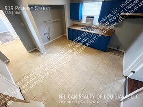 919 Palfrey St in Gretna, LA - Foto de edificio - Building Photo