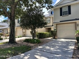 3730 Creswick Cir in Orange Park, FL - Building Photo
