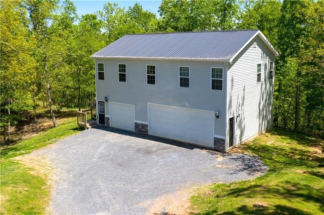 property at 2427 Slate Mine Rd SE
