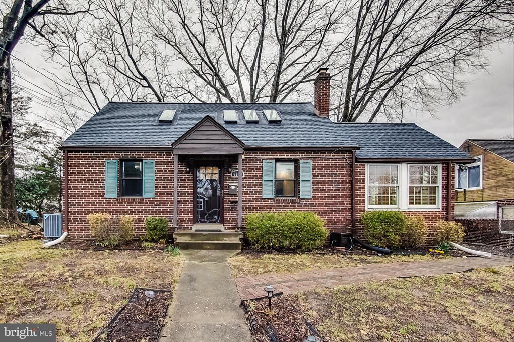 6711 Conway Ave in Takoma Park, MD - Building Photo