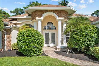 4213 SW Utterback St in Port St. Lucie, FL - Building Photo - Building Photo