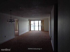 65 Lake Ave in Worcester, MA - Building Photo - Building Photo