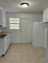 2109 Steiner St in Mobile, AL - Building Photo