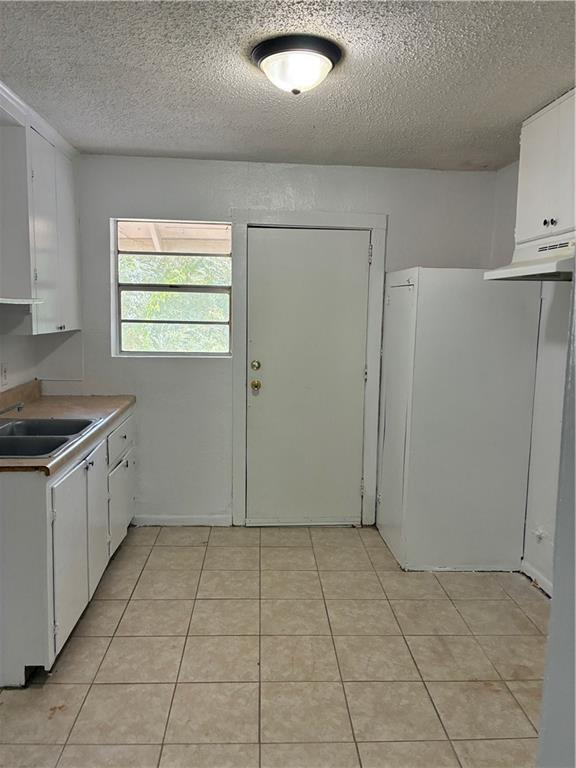 property at 2109 Steiner St