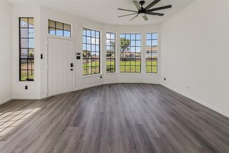 8888 Benning Dr in Houston, TX - Foto de edificio - Building Photo