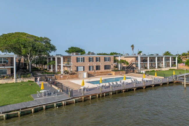 Natchez Landing