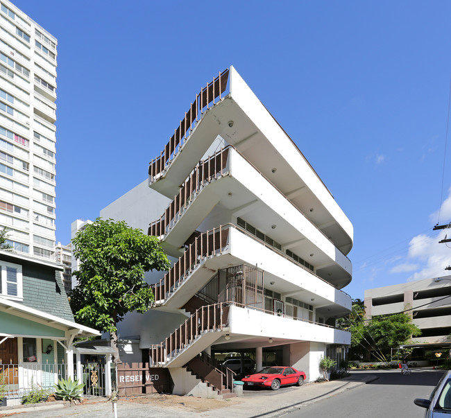 250 Kapili St in Honolulu, HI - Building Photo - Building Photo