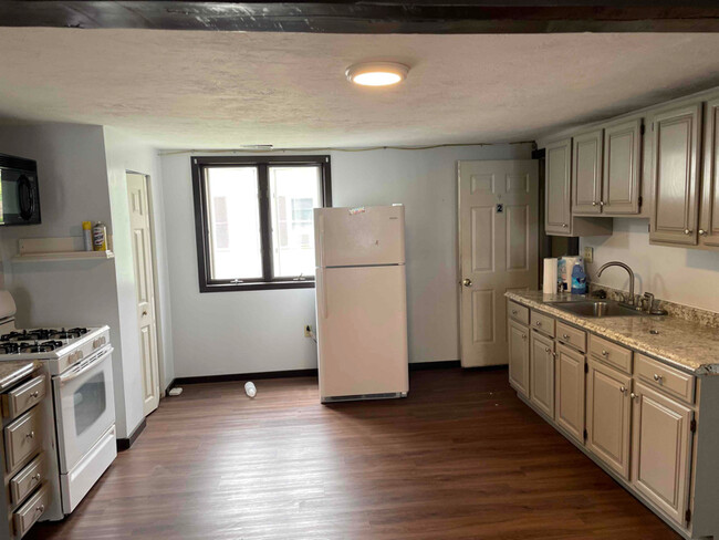 69 Gage St in Worcester, MA - Building Photo - Building Photo