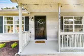 8507 Sunflower Rd in Charlotte, NC - Building Photo - Building Photo