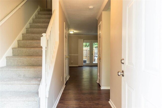 721 Redland Dr in Jonesboro, GA - Building Photo - Building Photo
