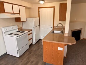 Loganberry Commons in Portland, OR - Building Photo - Building Photo