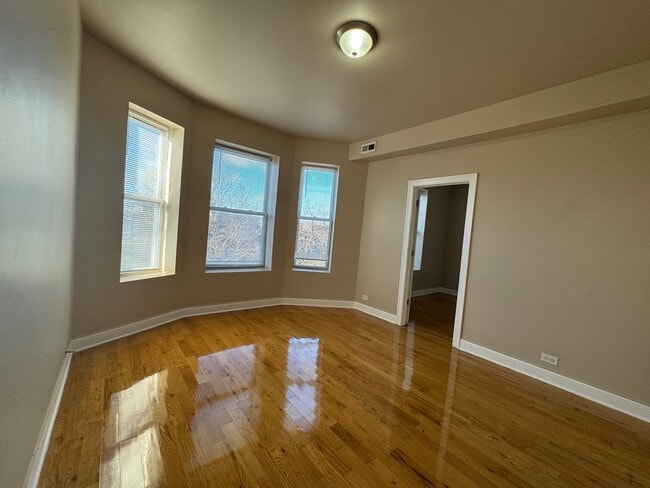 property at 6507 S Ingleside Ave