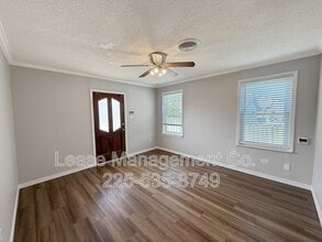 911 Central Ave in Gretna, LA - Foto de edificio - Building Photo