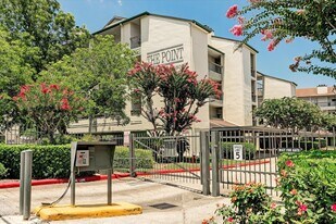 18809 Egret Bay Blvd in Houston, TX - Building Photo