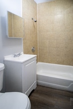 6916 S Clyde Ave in Chicago, IL - Building Photo - Building Photo