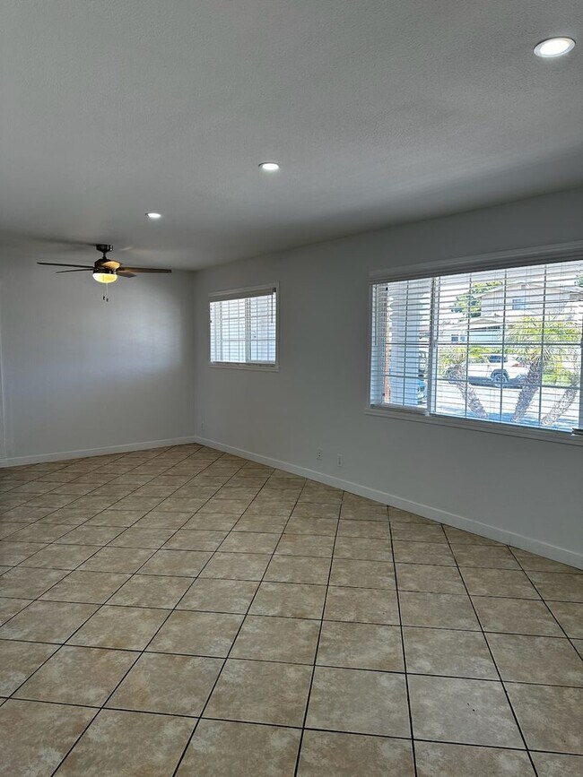 5004 Arvinels Ave in San Diego, CA - Building Photo - Building Photo