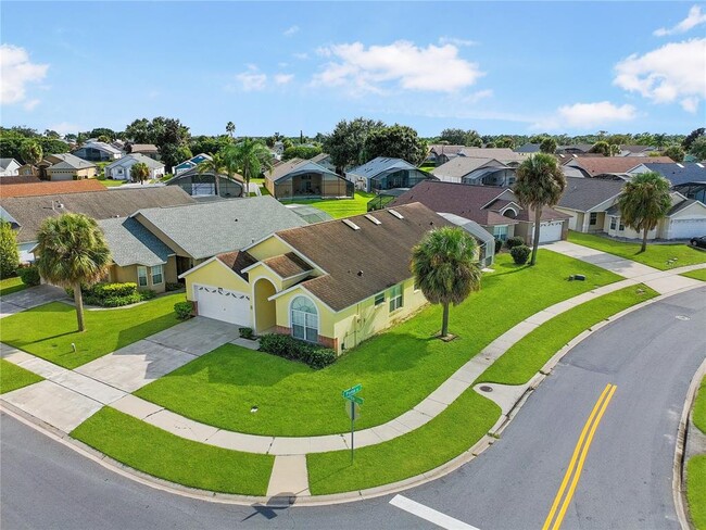2512 Oneida Loop in Kissimmee, FL - Building Photo - Building Photo