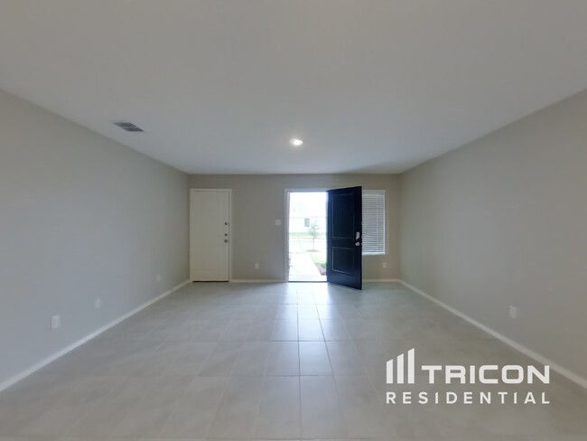124 Cornstalk Ln in Princeton, TX - Building Photo - Building Photo