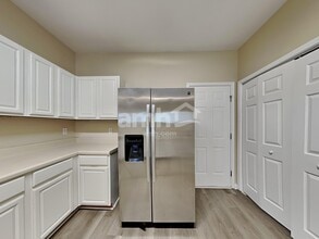 2917 Rainford Ct in Raleigh, NC - Foto de edificio - Building Photo