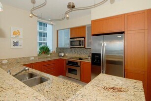 2821 N Ocean Blvd in Fort Lauderdale, FL - Building Photo