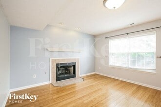 14932 Oak Rd in Carmel, IN - Building Photo - Building Photo