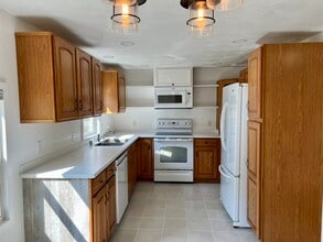 W4493 Spruce Dr in Watertown, WI - Foto de edificio - Building Photo