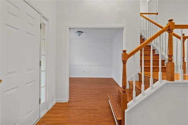 888 Saddlebred Way in Sugar Hill, GA - Building Photo - Building Photo