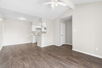 Bankside Village in Houston, TX - Building Photo - Interior Photo